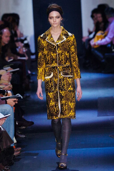 Look 39